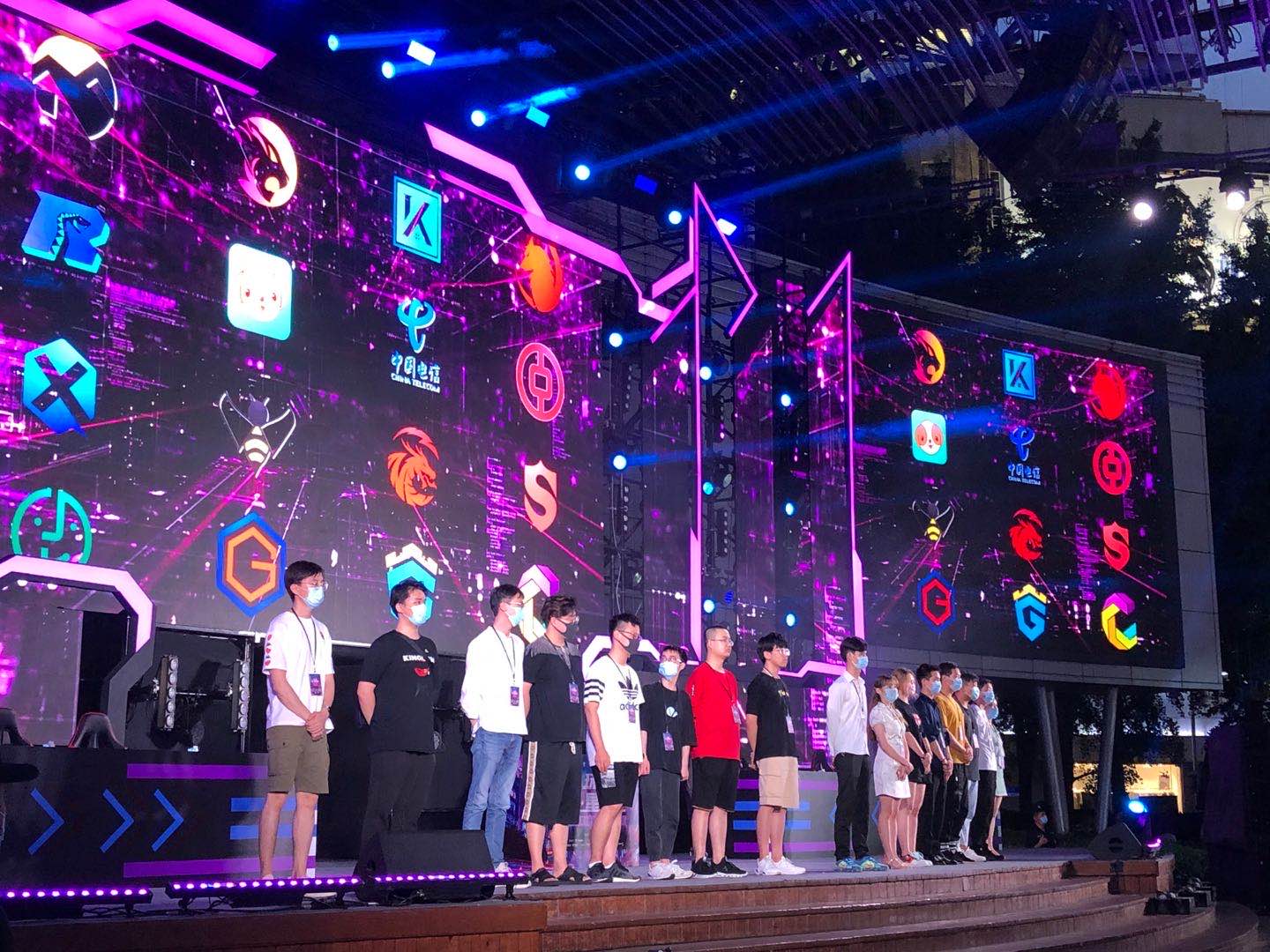 但球队在关 但球队在关