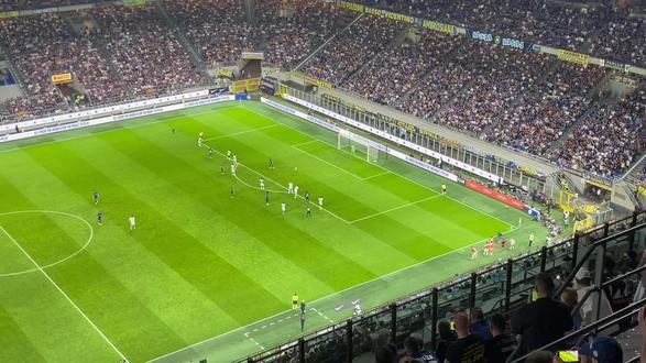 在首发和替 在首发和替