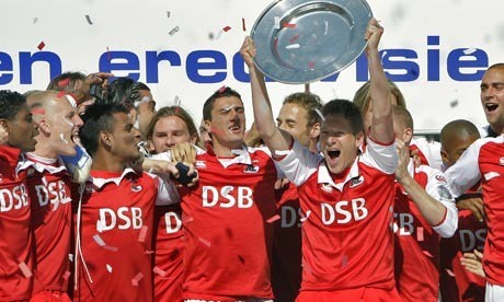 勇士队完美复仇！42分大胜马刺，库里带队冲刺西部第六！.